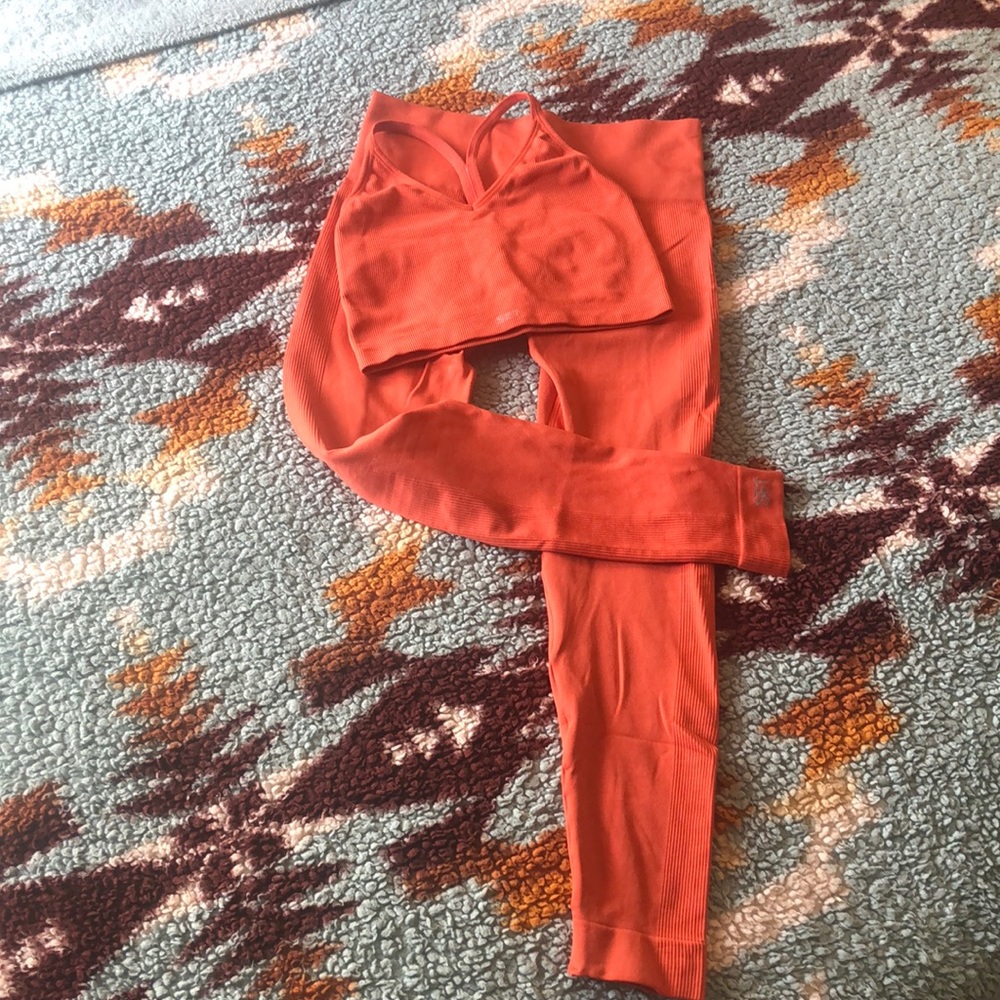 Set Active orange set